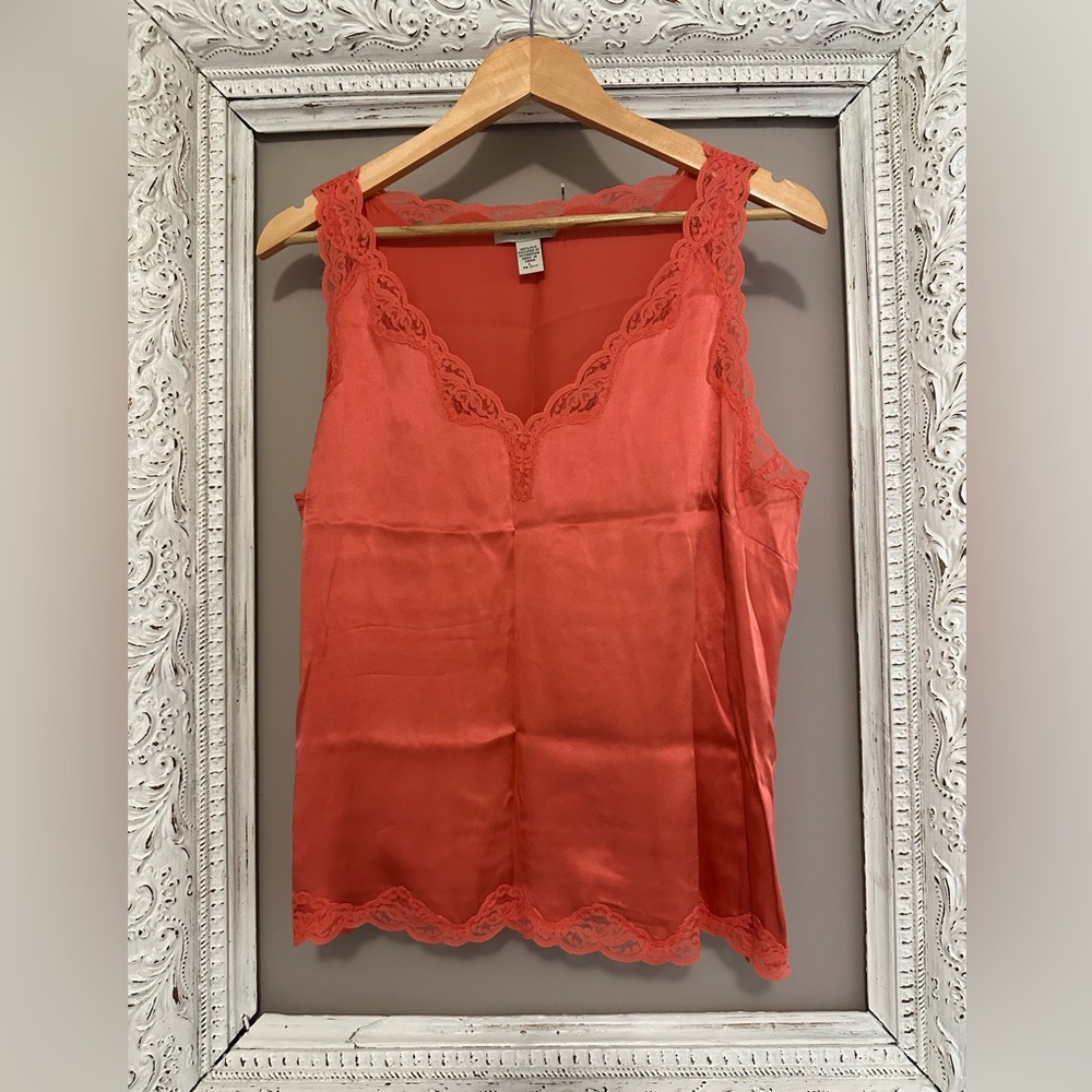 Vintage Amanda Smith 100% silk camisole. Size L. ❣️